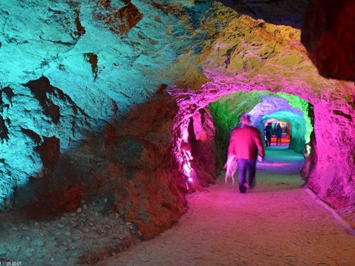 神泉洞旅游景区在哪儿图片